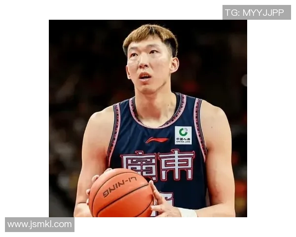 周琦被曝离队去美国训练，引发球迷猜测和关注