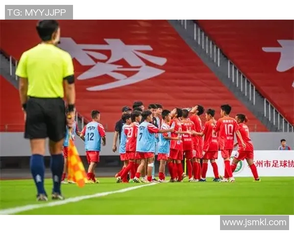 精彩足球赛事直播布洛马波卡对决全程回顾与分析 精彩足球赛事直播布洛马波卡对决全程回顾与分析