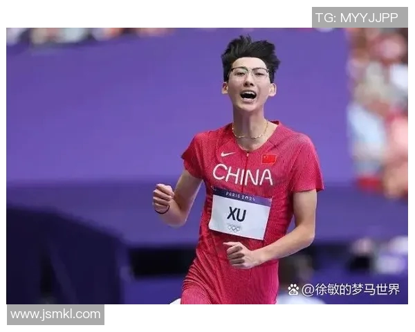 特雷杨引领新时代篮球风潮展现无限潜力与激情